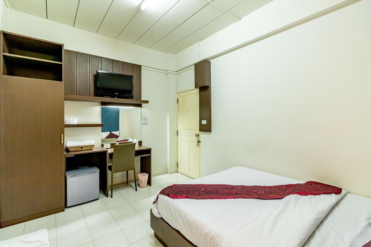 ริสกี้ เรสซิเดนซ์ บางกอก Aparthotel กรุงเทพมหานคร ภายนอก รูปภาพ