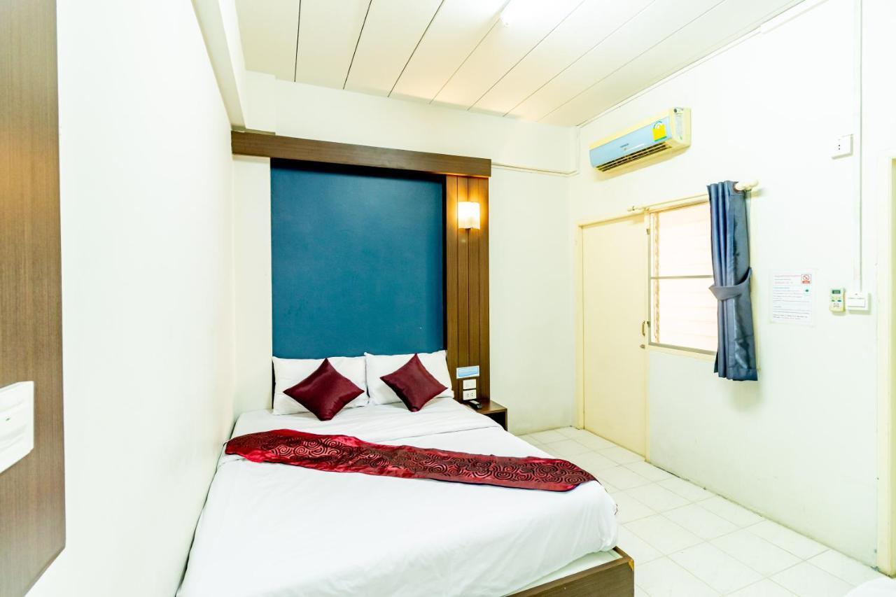 ริสกี้ เรสซิเดนซ์ บางกอก Aparthotel กรุงเทพมหานคร ภายนอก รูปภาพ